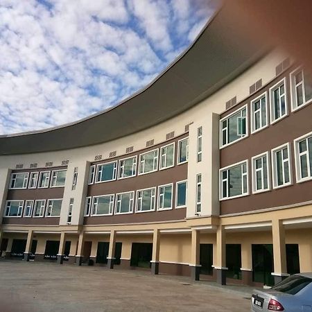 D Arc Hotel Kota Kinabalu Exterior foto